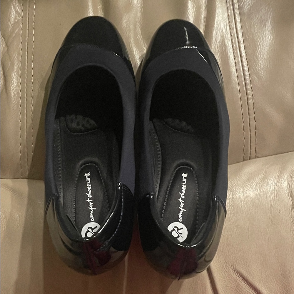 Comfort Shoes Unit Navy Low Heel